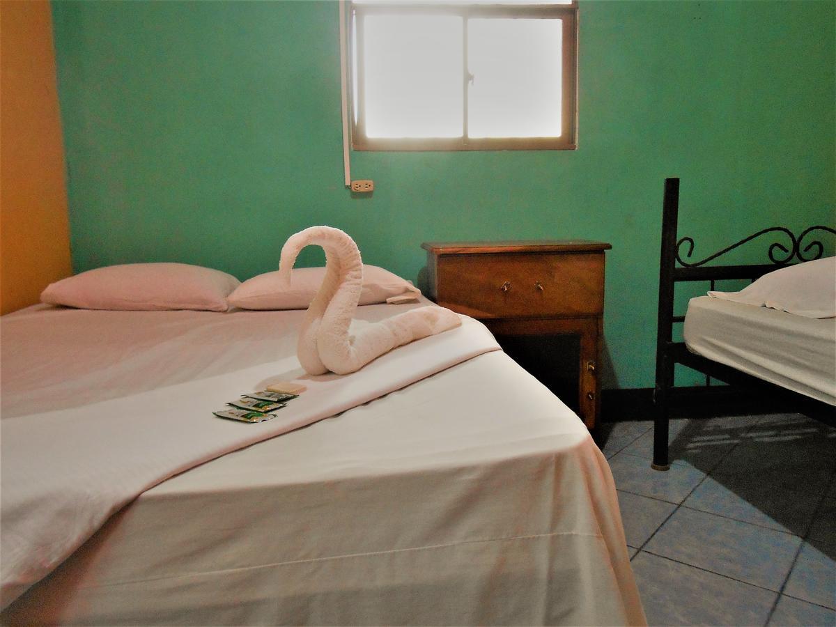 Hostal Siero モヨガルパ エクステリア 写真